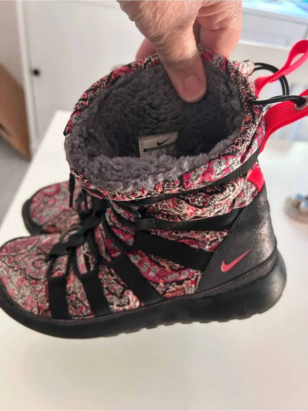 Nike Women's Roshe Run Hi Sneakerboot QS Liberty of London